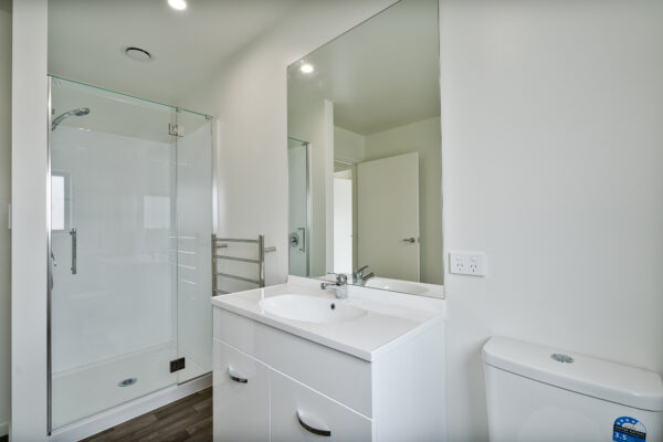 Transbuild 3B_BatLRoom_LR02 View inside the bathroom of a transbuild developer series home