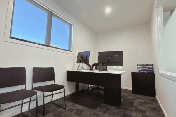 Transbuild C147-1 Large Office Block - room with desk