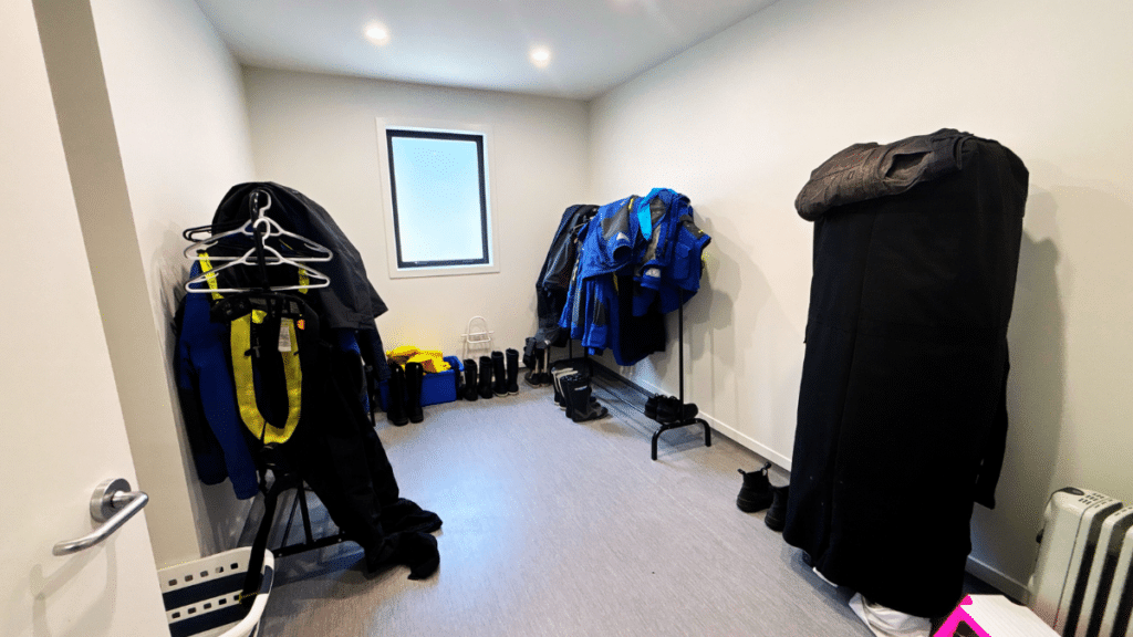 Westhaven Marina Case Study - Modular Office Building (4) Operations Dry Room for Marina Environment prefab constructed